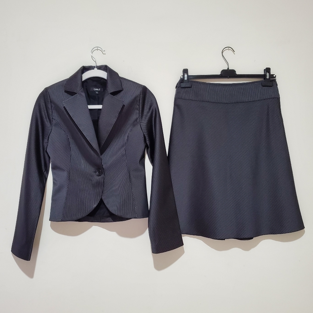 Carla Satin Effect Gray Striped Suit With Jacket and Skirt Size S